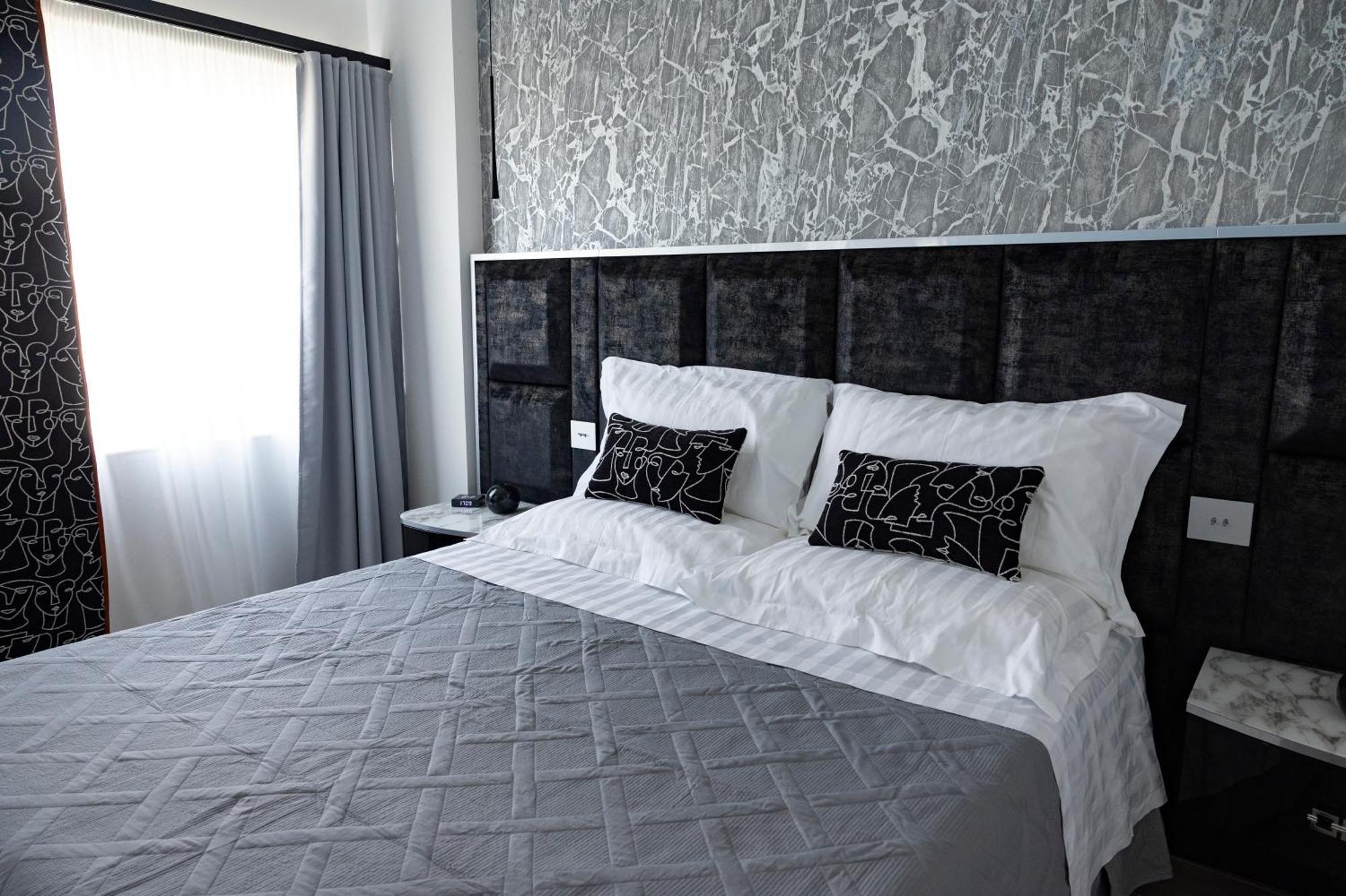 Suite17 - Luxury Guesthouse Giovinazzo Eksteriør billede